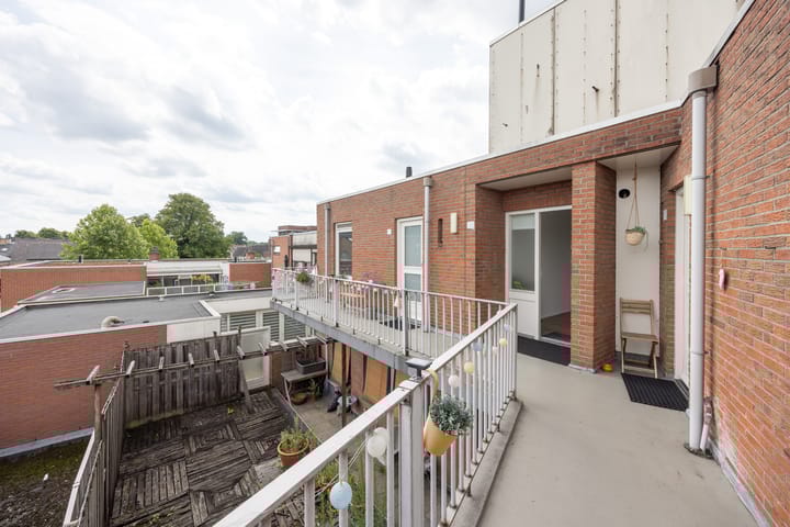 Foto 8 van Rozengaarde 95