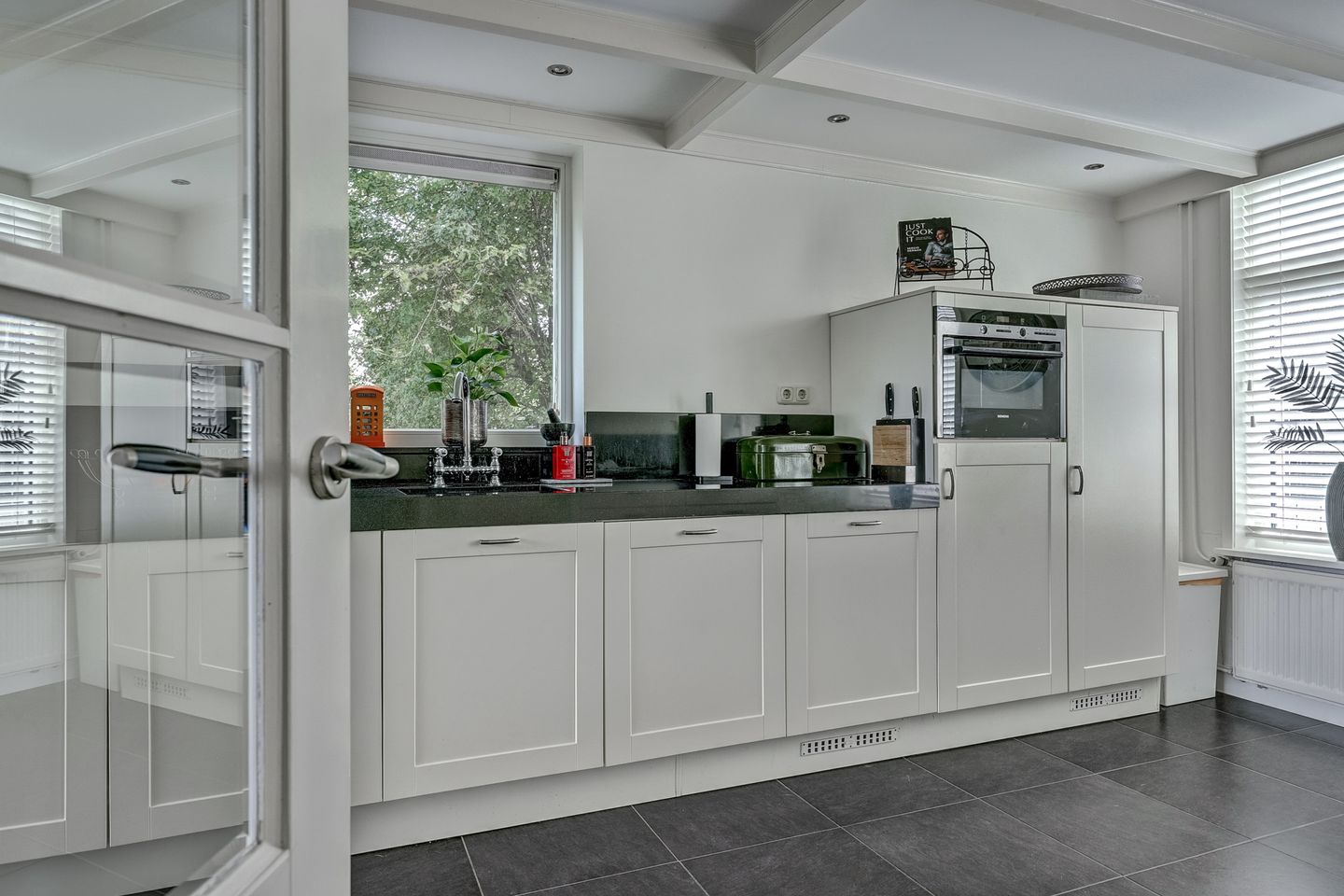 Foto 29 van Waalbandijk 62