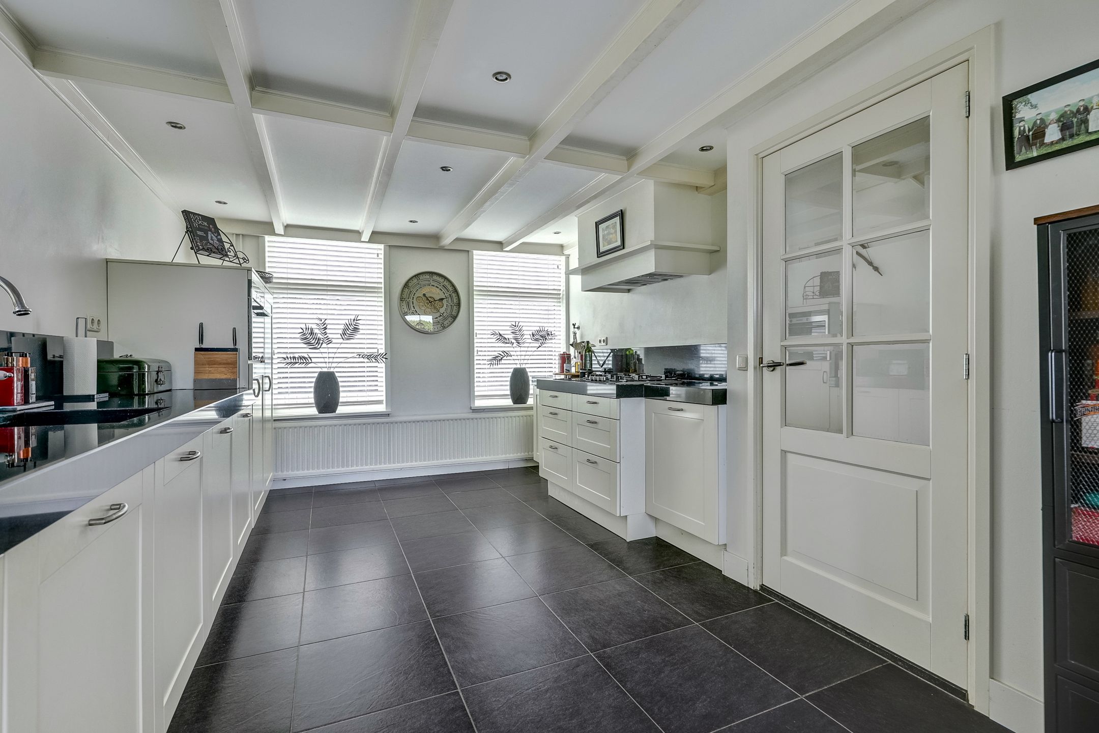 Foto 30 van Waalbandijk 62