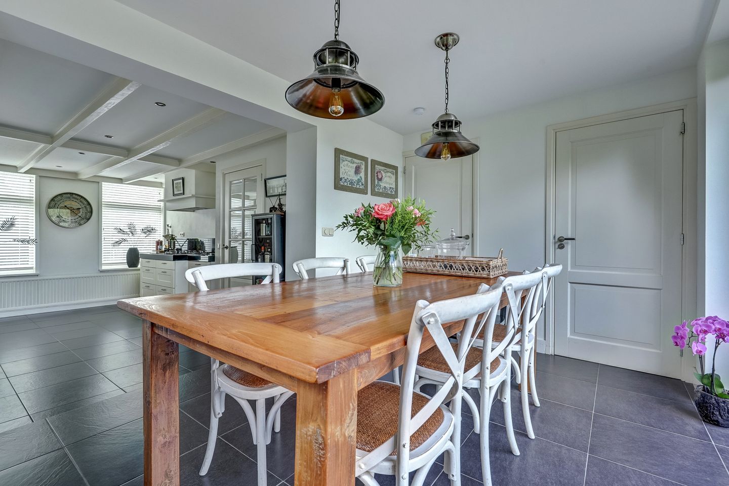 Foto 35 van Waalbandijk 62