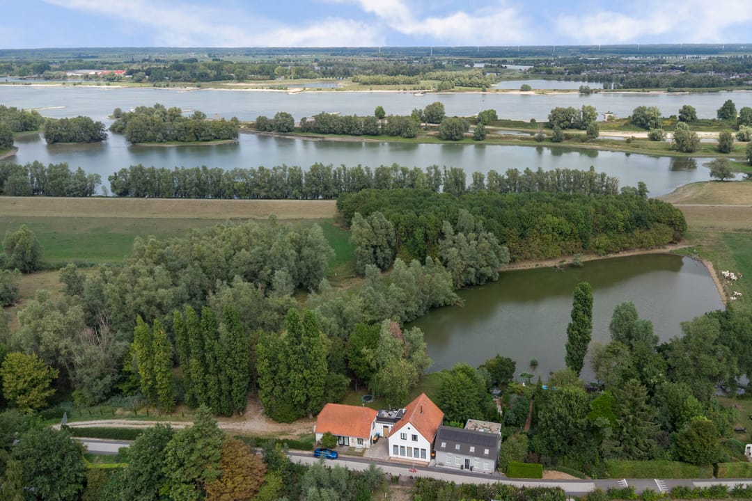 Foto 76 van Waalbandijk 62