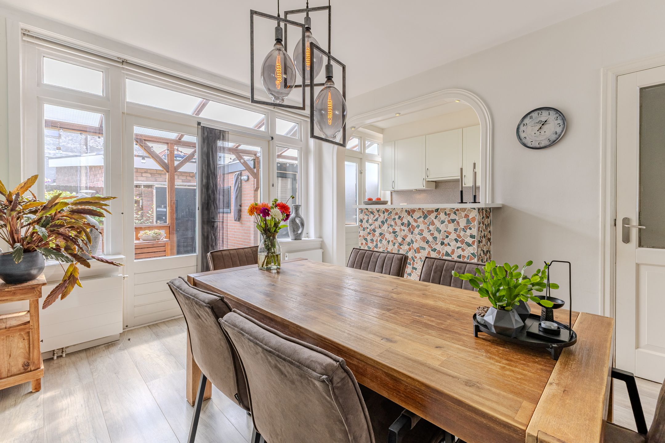 Photo 6 of Duinvlietstraat 66