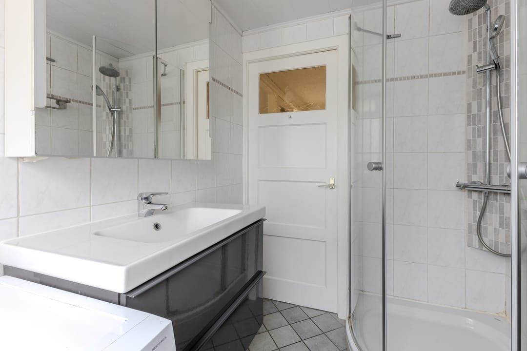 Photo 26 of Duinvlietstraat 66