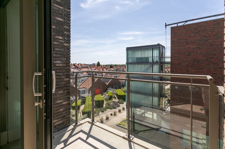 Photo 51 of Dr. Lelykade 196-J