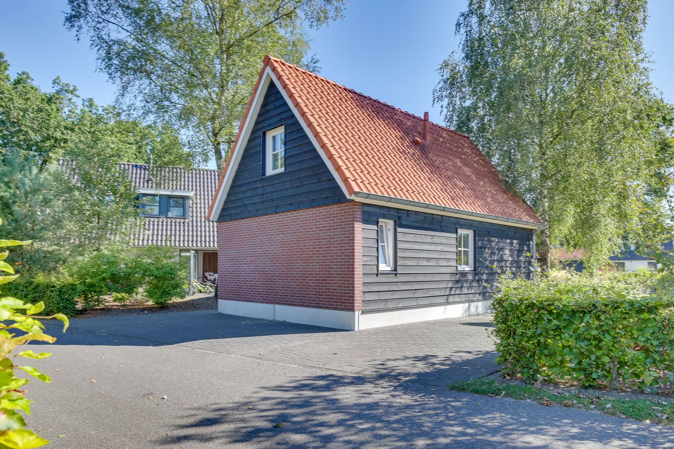 2-bedroom freehold villa in Lochem — photo 4 of 5