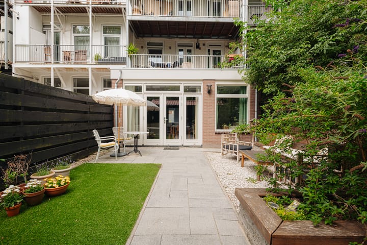 Foto 20 van Van Oldenbarneveldtstraat 13-BH