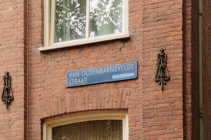 Foto 28 van Van Oldenbarneveldtstraat 13-BH