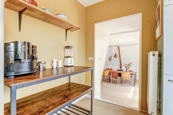 Photo 9 of Torenstraat 8