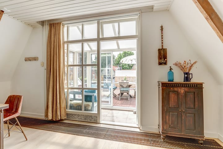 Photo 13 of Torenstraat 8