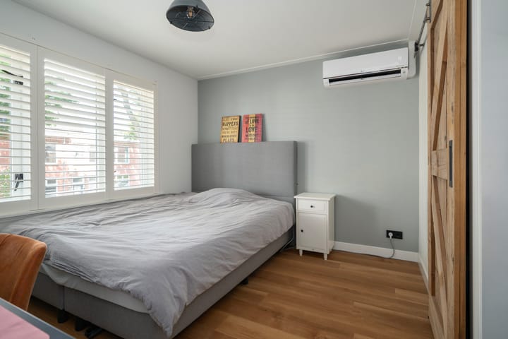 Foto 42 van Valkenierslaan 244