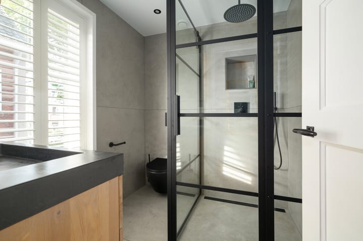 Foto 45 van Valkenierslaan 244