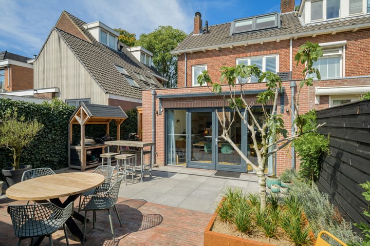 Foto 54 van Valkenierslaan 244