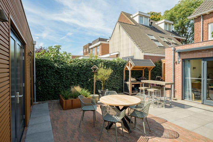 Foto 55 van Valkenierslaan 244