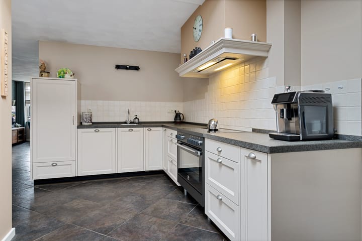 Foto 18 van Lisdodde 8