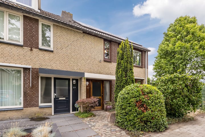 Foto 1 van Van Leeuwenhoeklaan 31