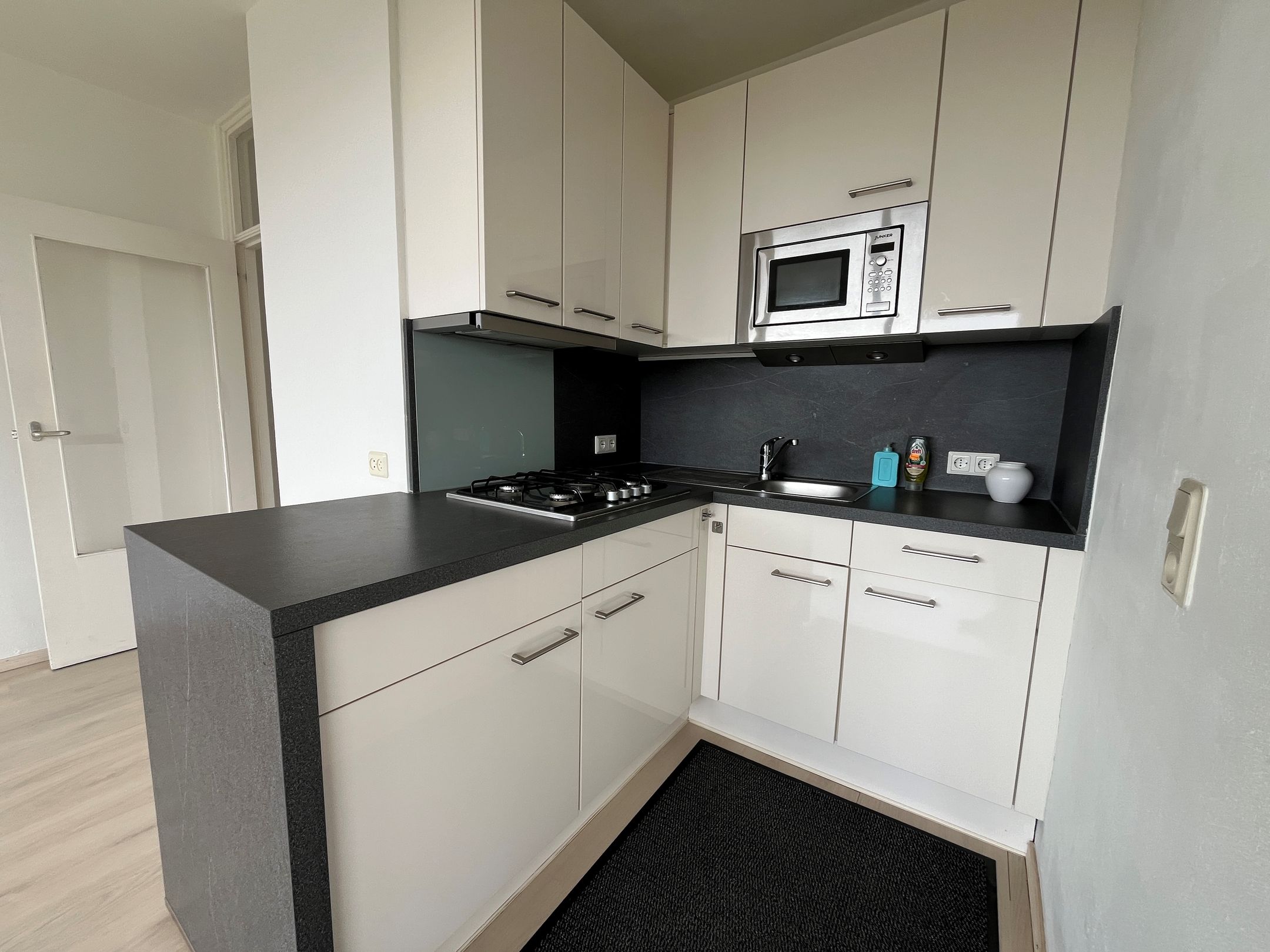 Foto 3 van Koningsplein 57-H