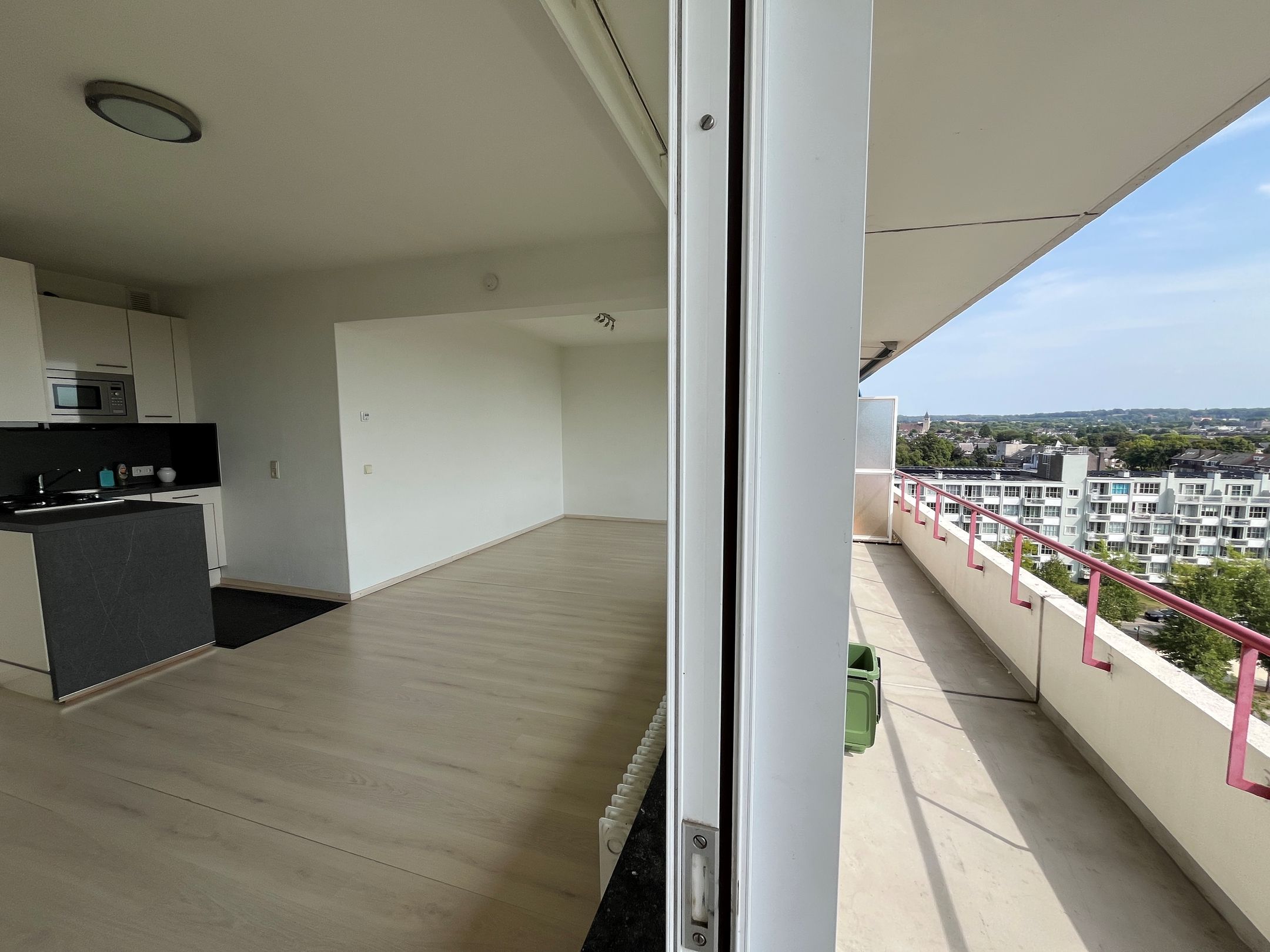 Foto 9 van Koningsplein 57-H