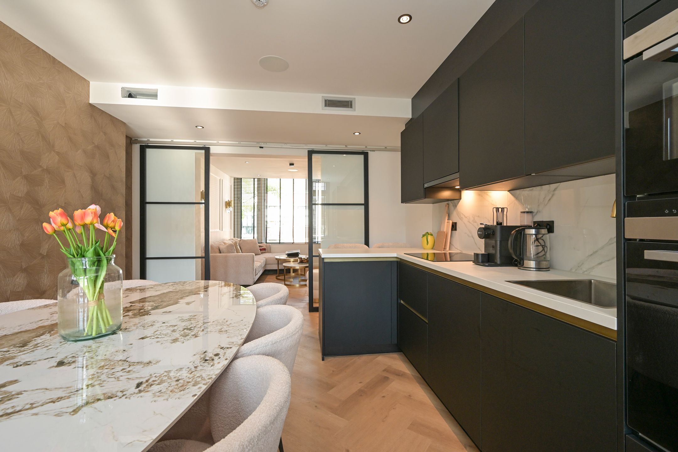 Foto 15 van Riouwstraat 103-A