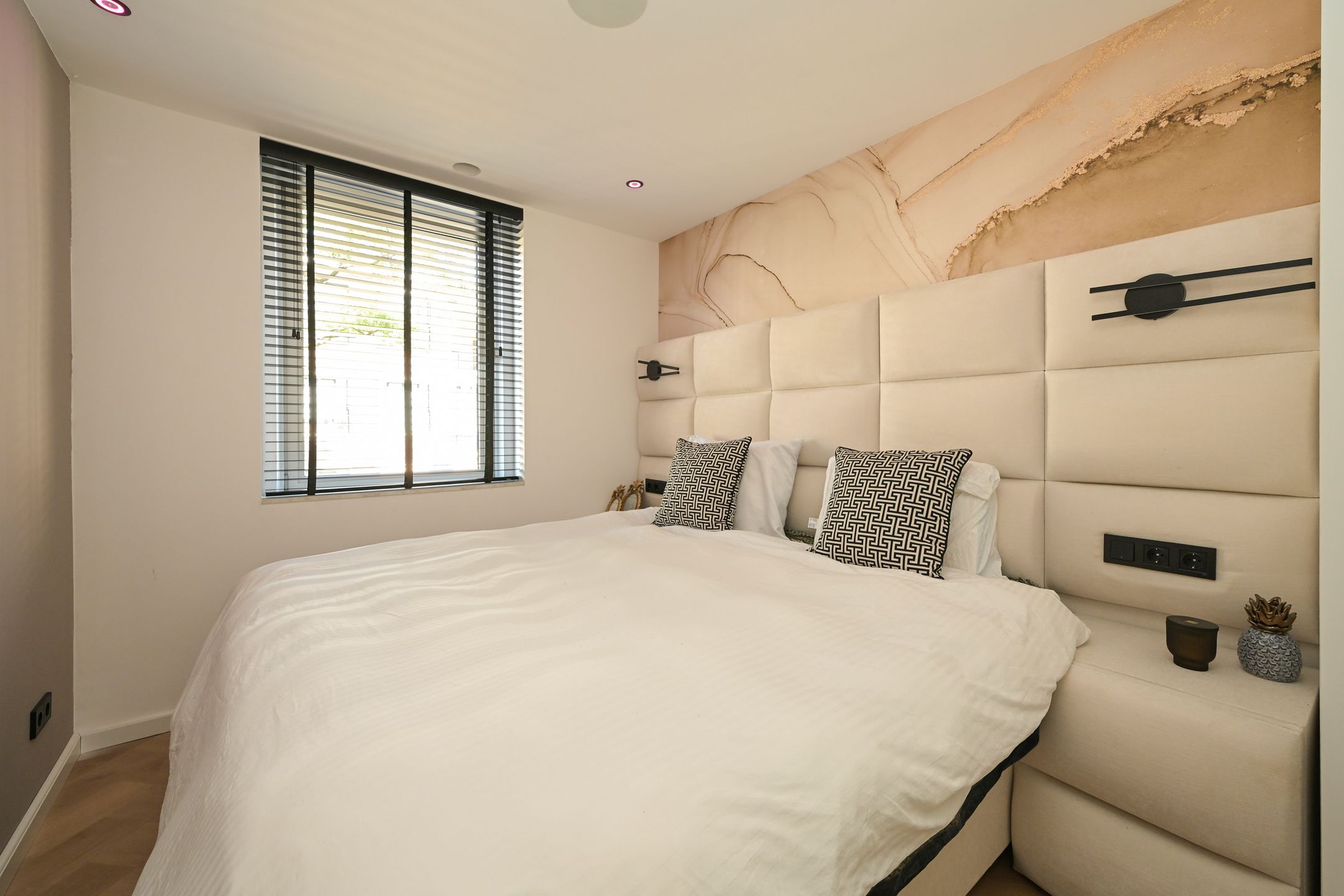 Foto 24 van Riouwstraat 103-A