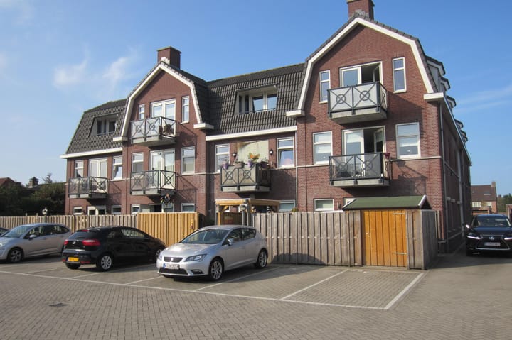 Photo 14 of Burgemeester Magneestraat 65-B