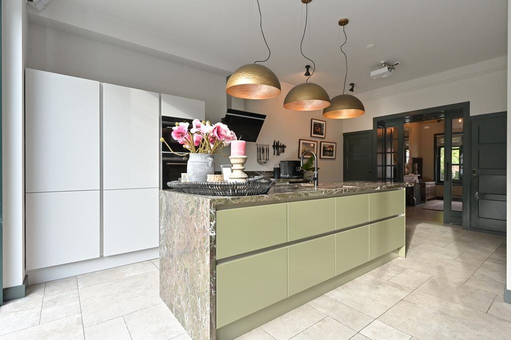 Photo 20 of Van Nijenrodestraat 51