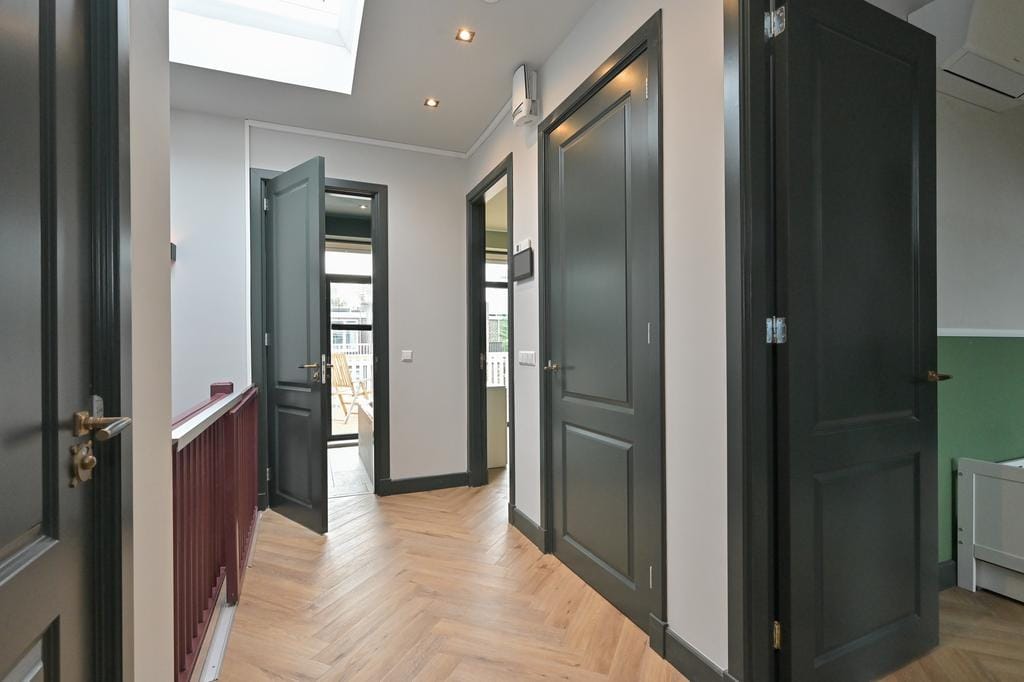 Photo 45 of Van Nijenrodestraat 51