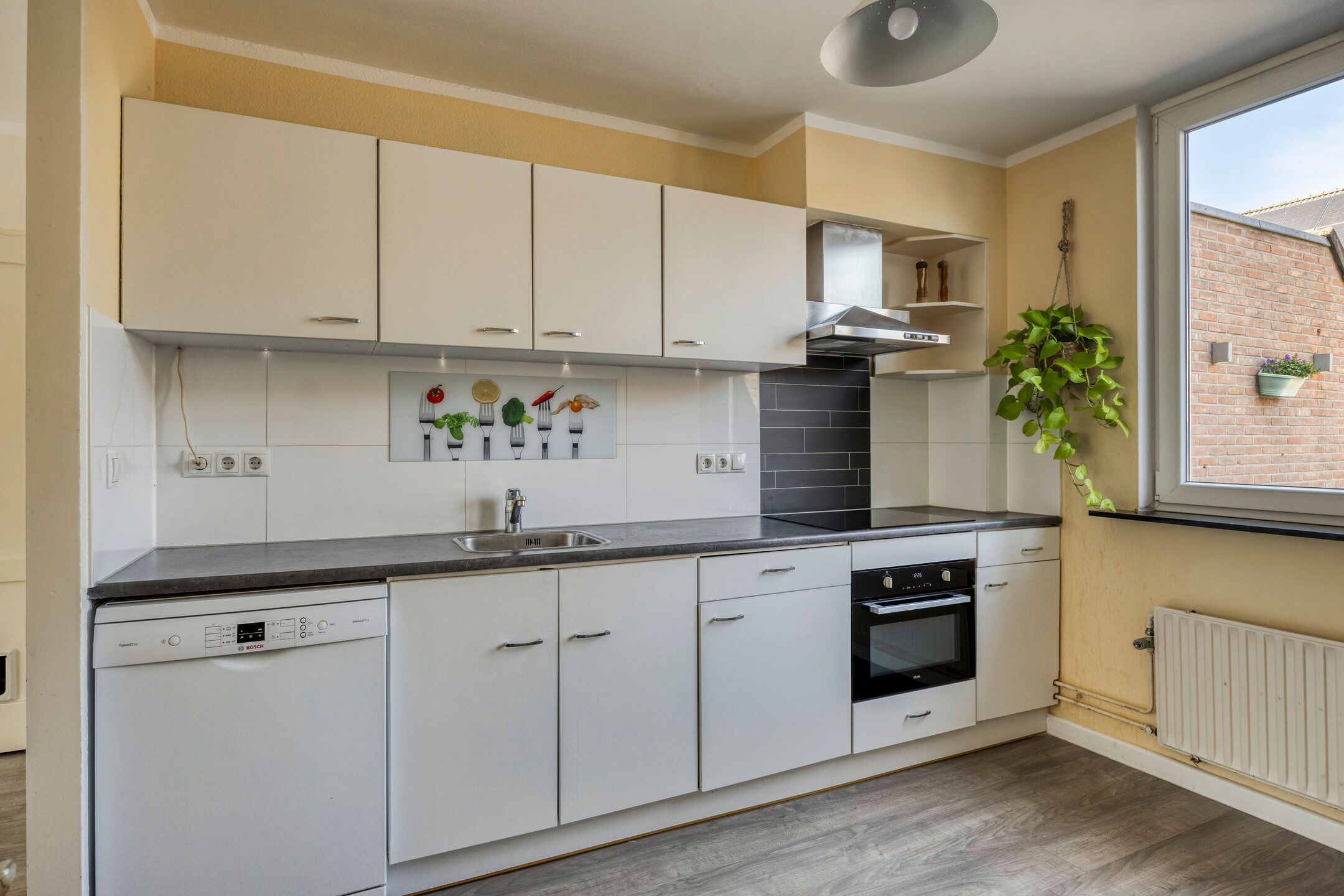 Photo 12 of Bingelradestraat 77