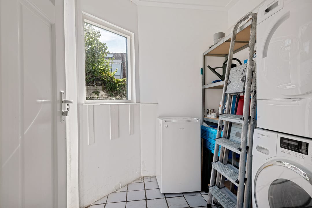 Photo 16 of Waldeck Pyrmontstraat 45