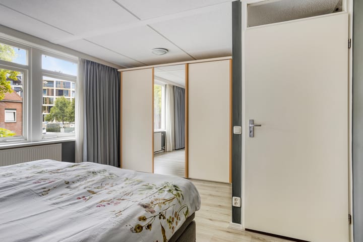 Photo 18 of Deurningerstraat 245