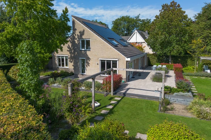 Foto 1 van Sperwerlaan 2