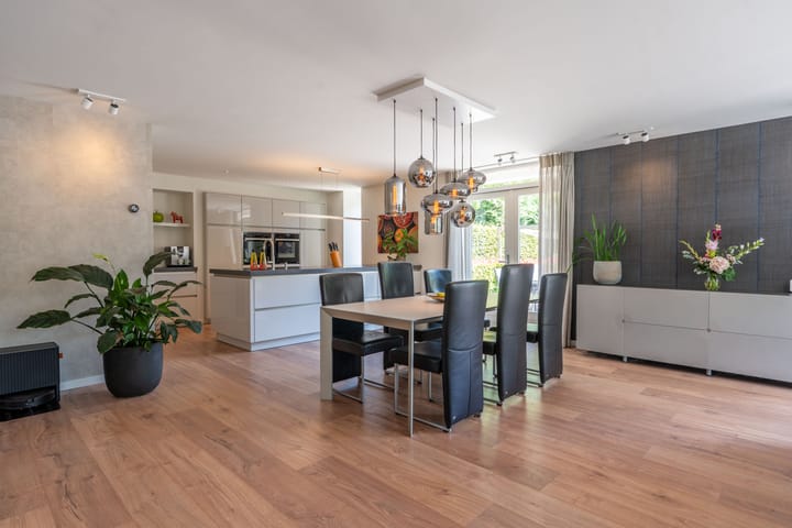 Foto 14 van Sperwerlaan 2