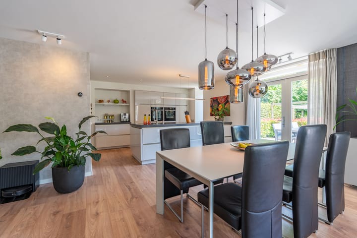 Foto 15 van Sperwerlaan 2