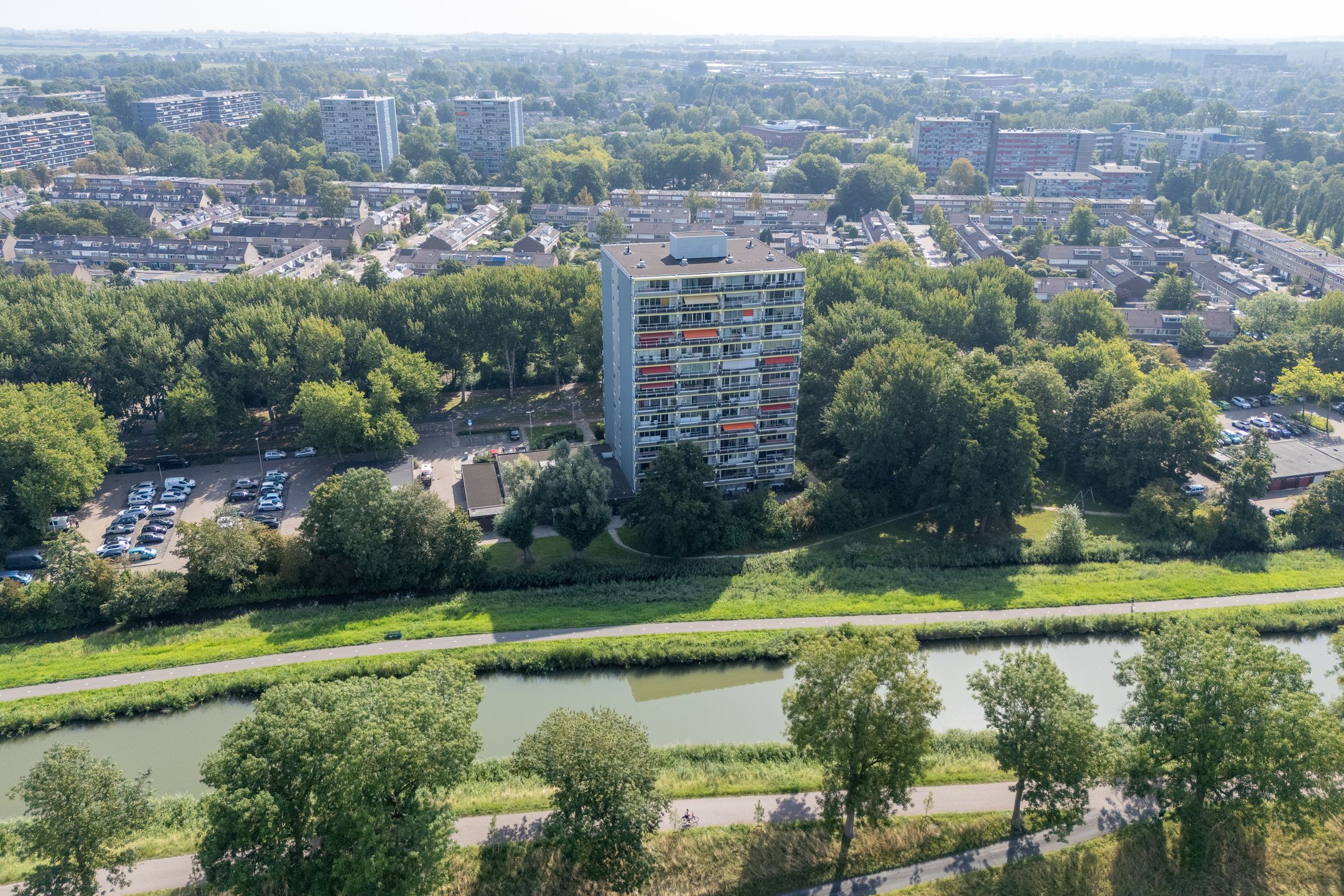 Foto 42 van Burgemeester D. Kooimanweg 313