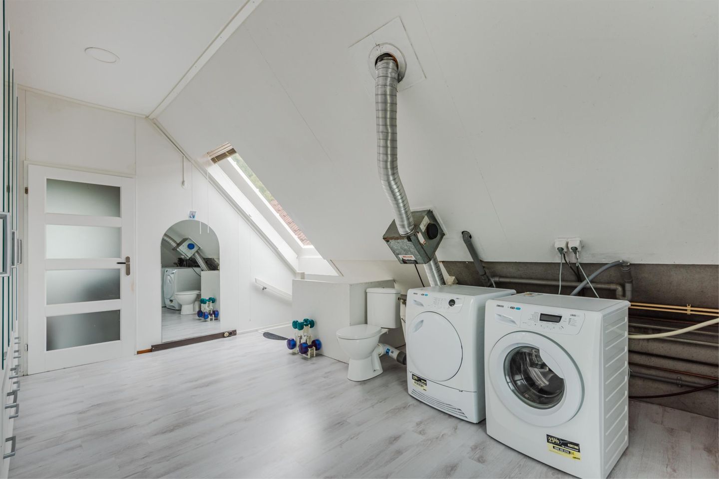 Photo 29 of Karveel 51 44