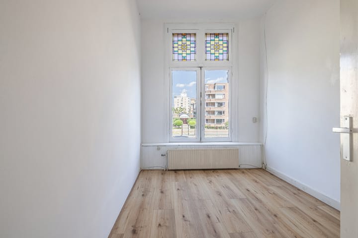 Foto 6 van Westzeedijk 80-A01