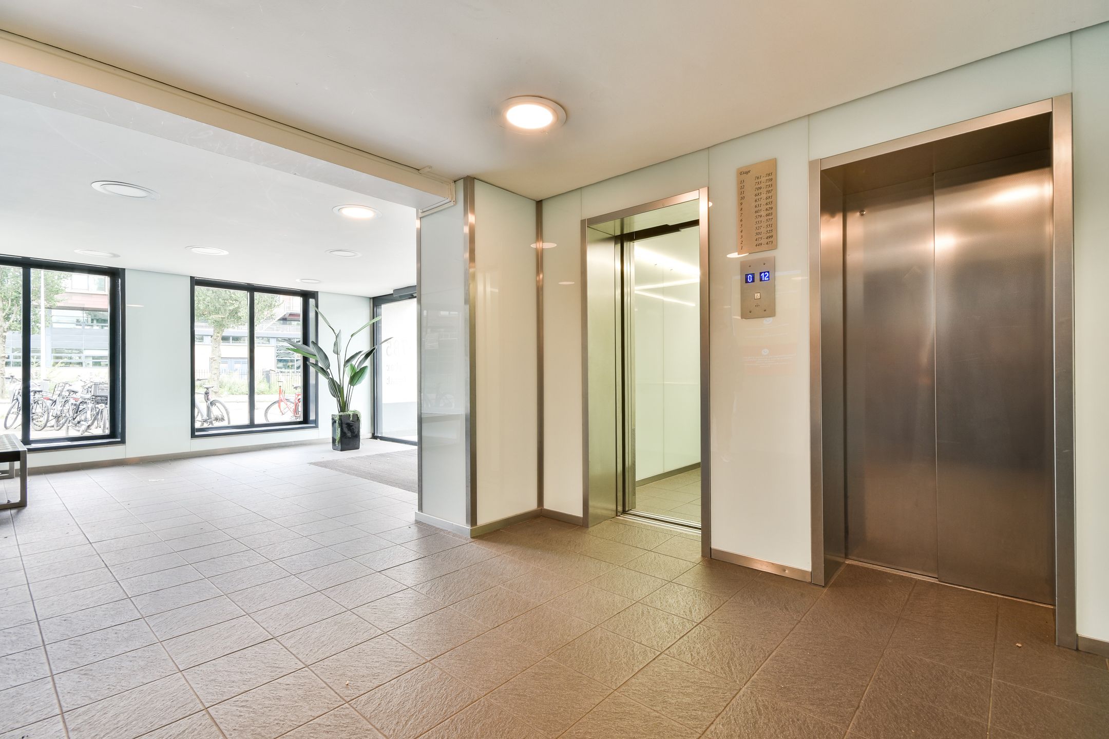 Foto 18 van Burgemeester Hogguerstraat 547