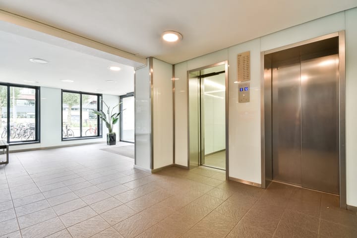 Foto 18 van Burgemeester Hogguerstraat 547