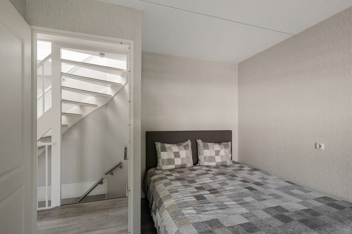 Foto 34 van Glenn Millerstraat 15