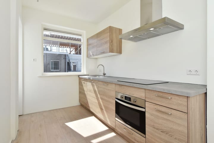 Foto 3 van Van der Gaagstraat 10