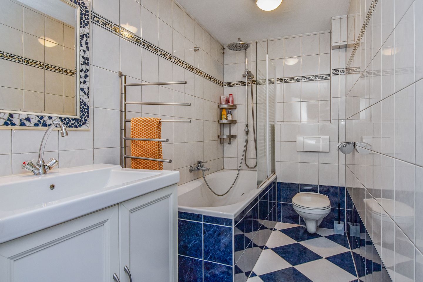 Foto 25 van Laan van de Mensenrechten 212