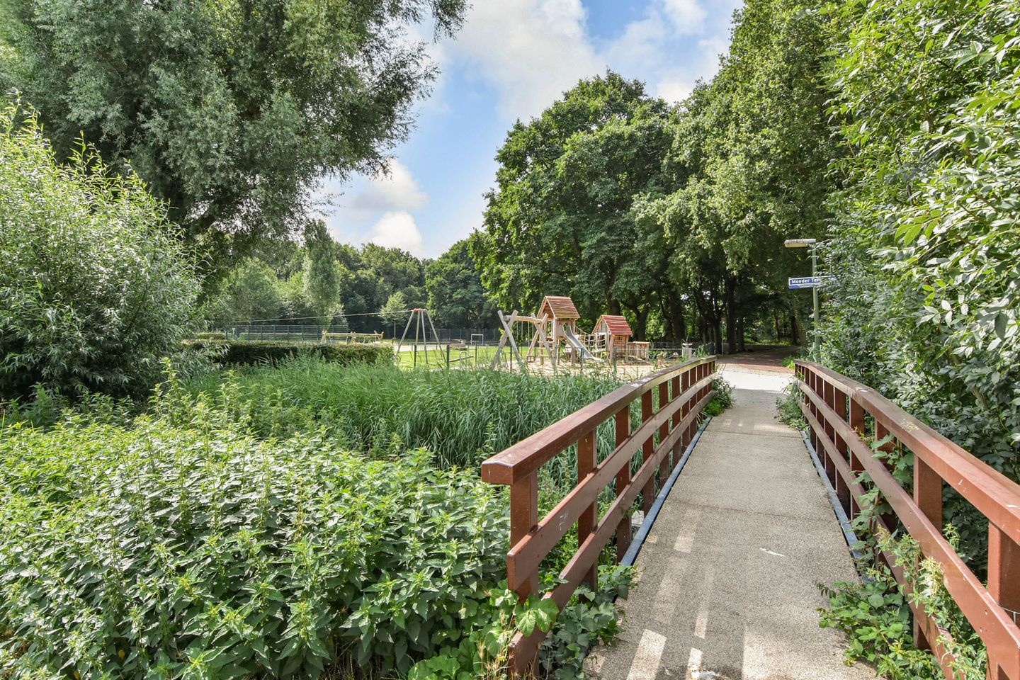 Foto 35 van Laan van de Mensenrechten 212