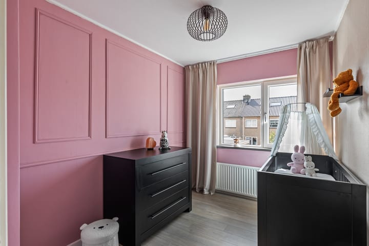 Foto 15 van van der Veenstraat 22