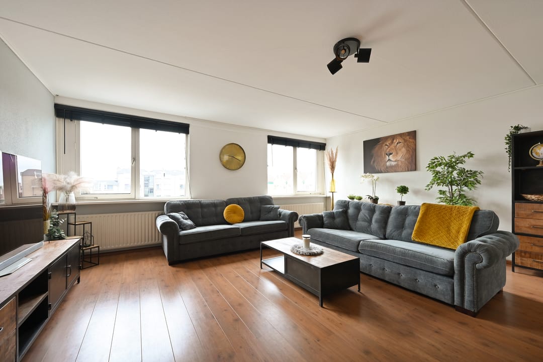 Photo 2 of Zandeveltplein 27