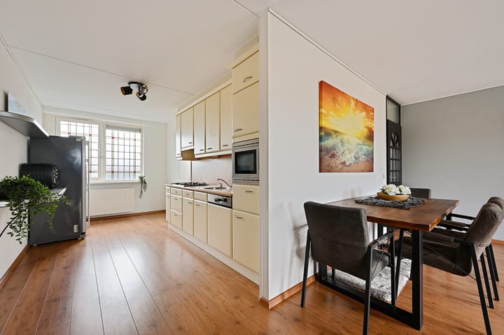 Photo 3 of Zandeveltplein 27