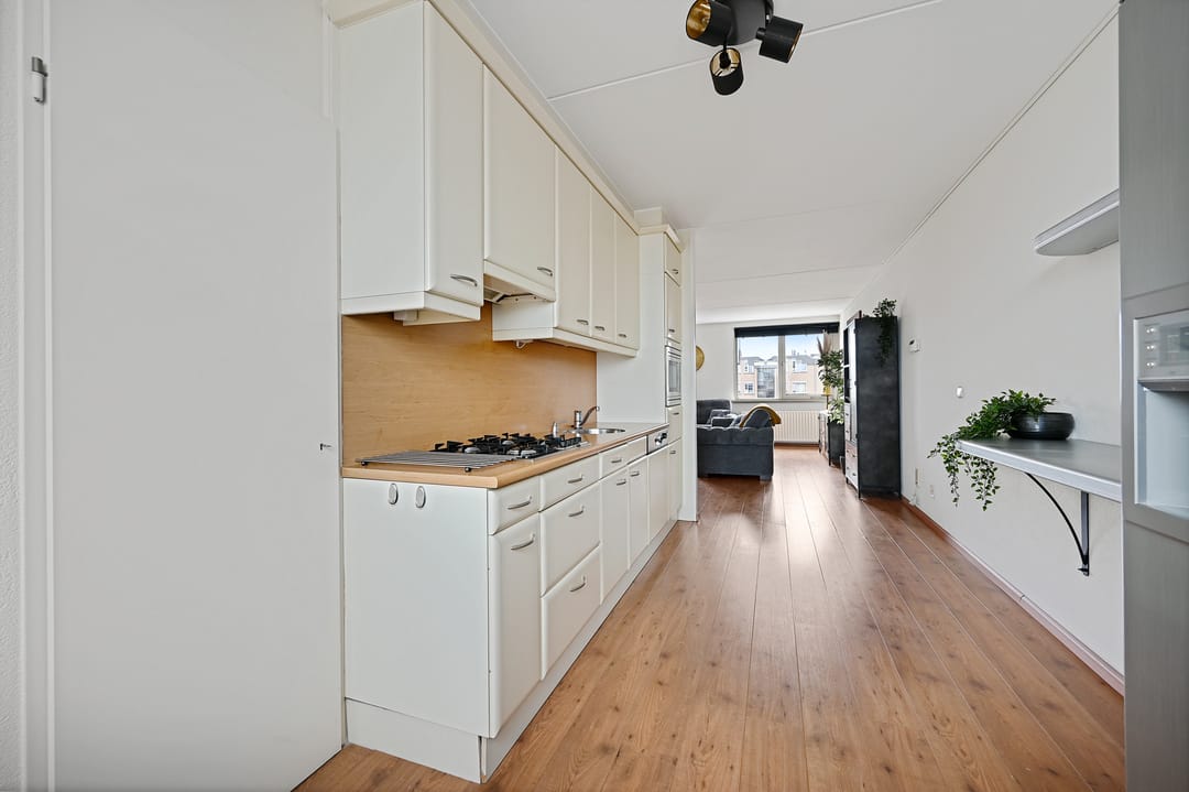 Photo 11 of Zandeveltplein 27