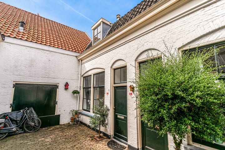 Roggebroodshof 1 main image