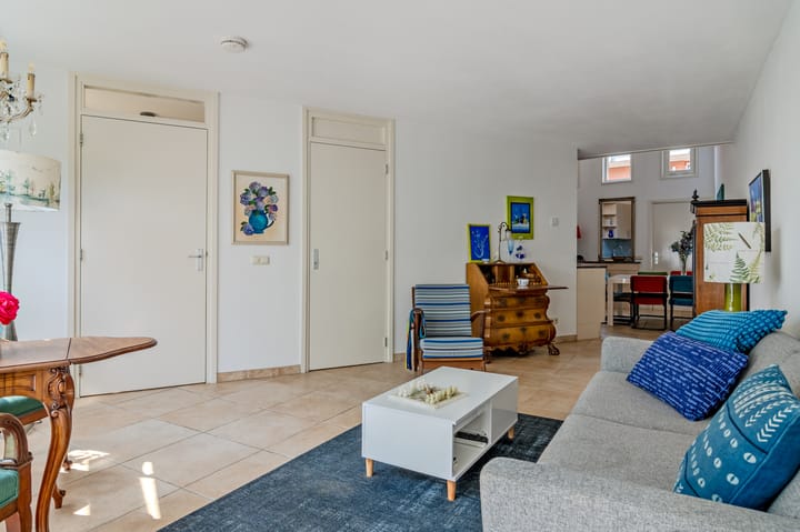 Foto 13 van L. Springerstraat 95