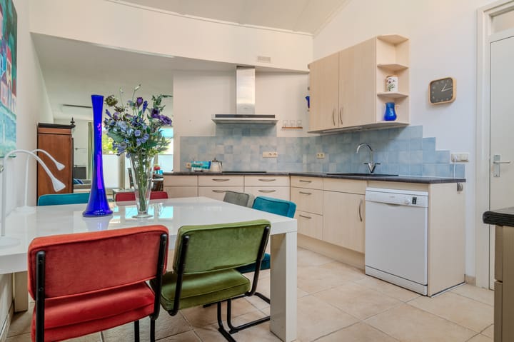 Foto 18 van L. Springerstraat 95