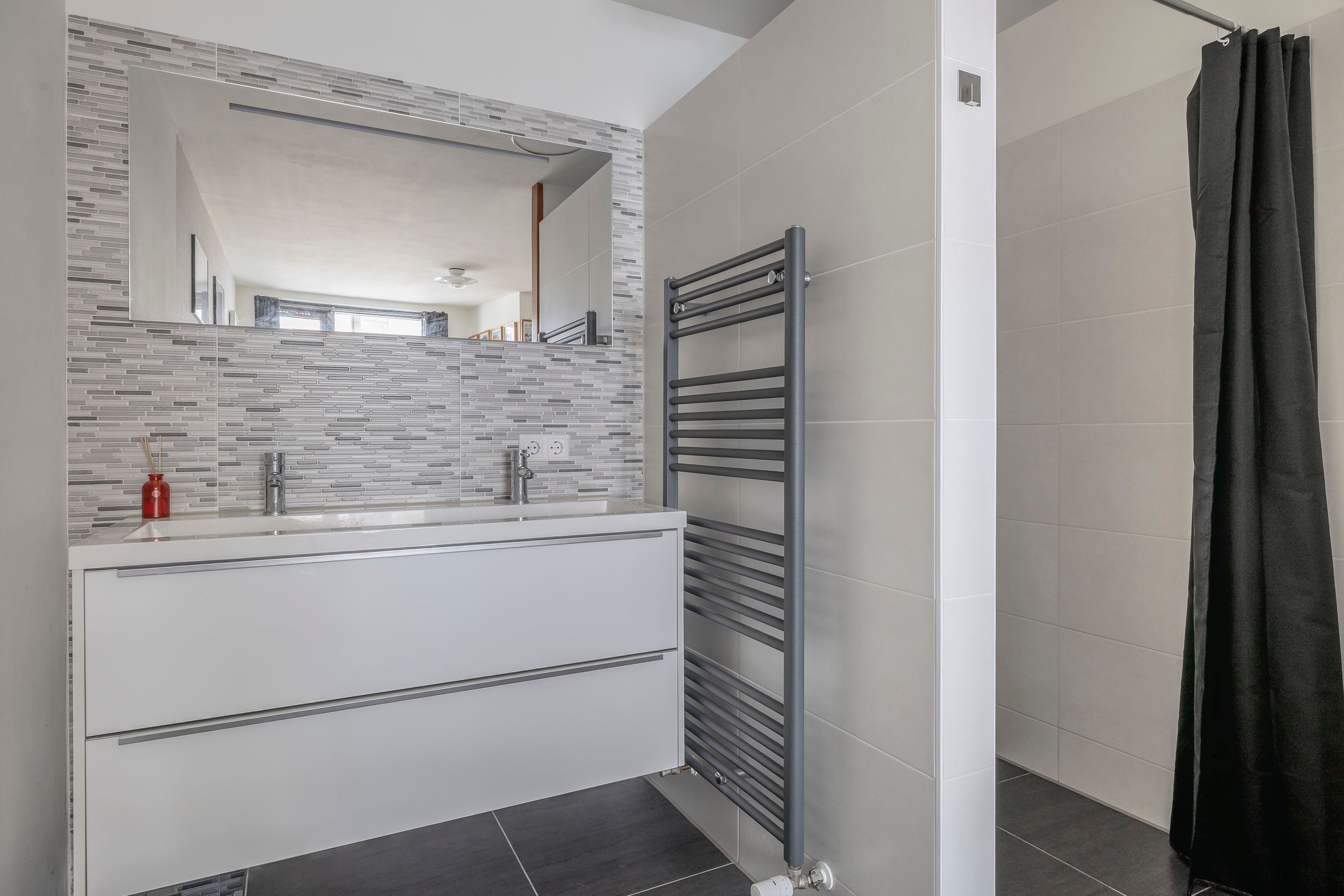 Foto 27 van Dommelstraat 14-F