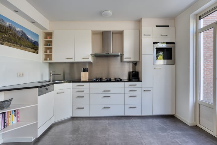 Foto 11 van Lyonhof 27